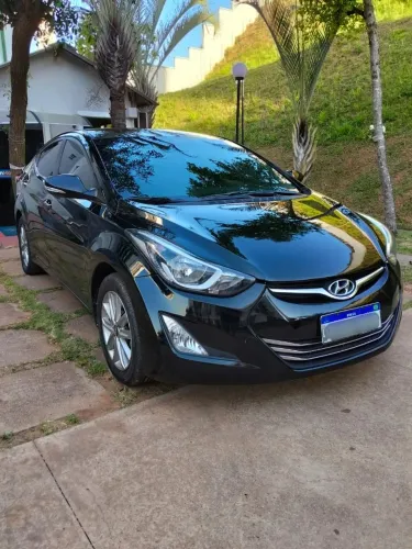 Hyundai Elantra GLS 2.0 16V Flex Aut. 2015