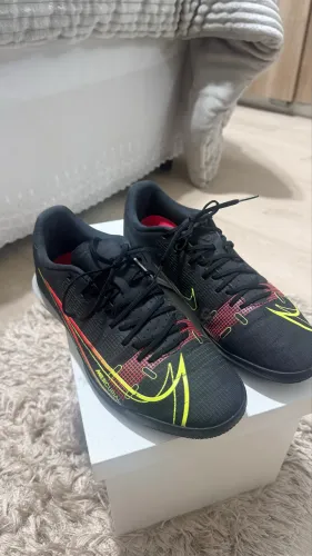 Chuteira Nike Mercurial 17 Academy