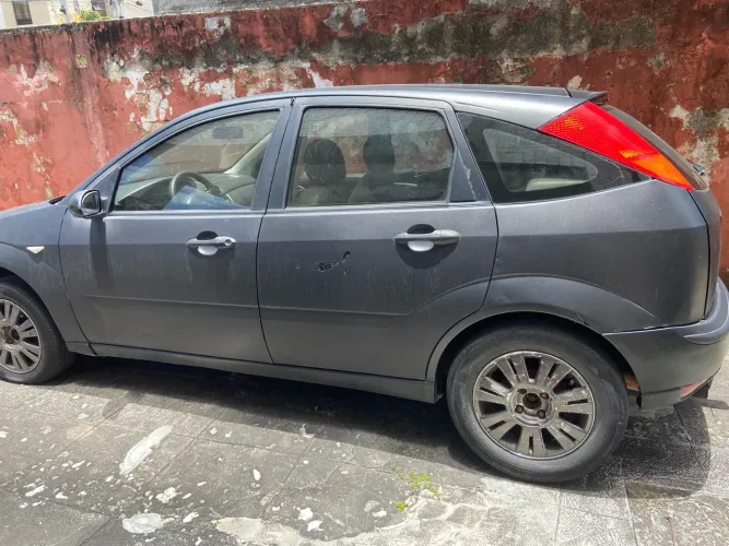 Ford Focus 1.6 S/se/se Plus Flex 8v/16v 5P 2005