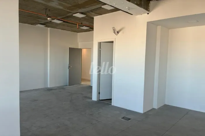 Comercial para alugar no(a) Baeta Neves