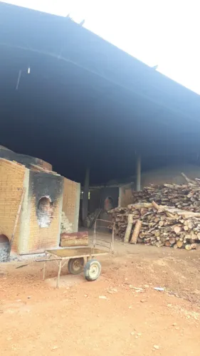 FÁBRICA DE CERÂMICA À VENDA