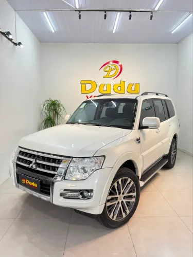 Mitsubishi Pajero HPE Full 3.2 4X4 T.i.dies. 5P AUT 2020