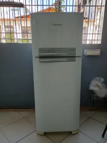 Geladeira Electrolux Frost Free 400 litros
