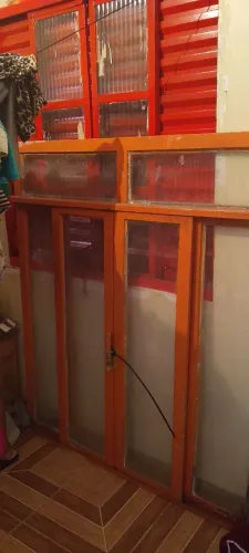 Janela de ferro de vidro