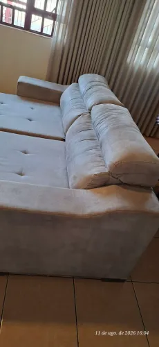 Sofá retrátil e reclinável