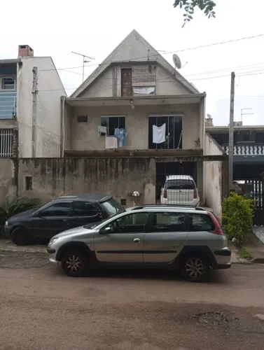 Sobrado com ático 4 quartos no Sitio Cercado