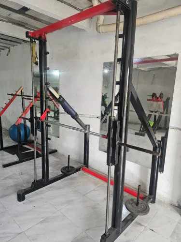 Máquina de academia Agachamento Guiado
