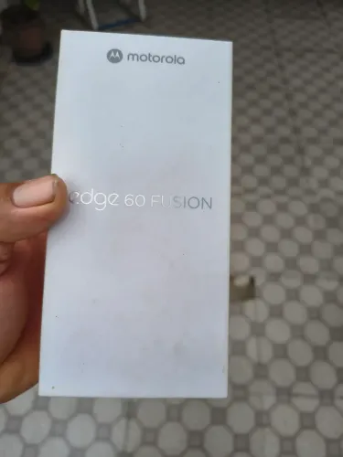 Vendo ou troco Edge 60 funsio completo