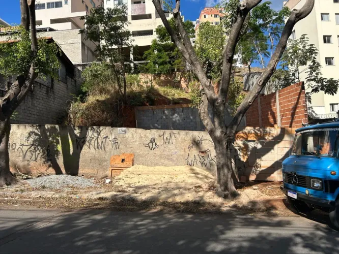 Lote / Terreno à venda em Belo Horizonte