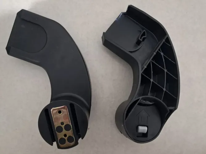 Adaptador bebê conforto Máxi Cosi e carrinho Quinny