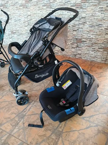 Carrinho e Bebê conforto burigotto