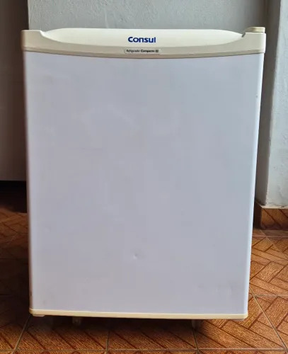 FRIGOBAR CONSUL 80 LITROS
