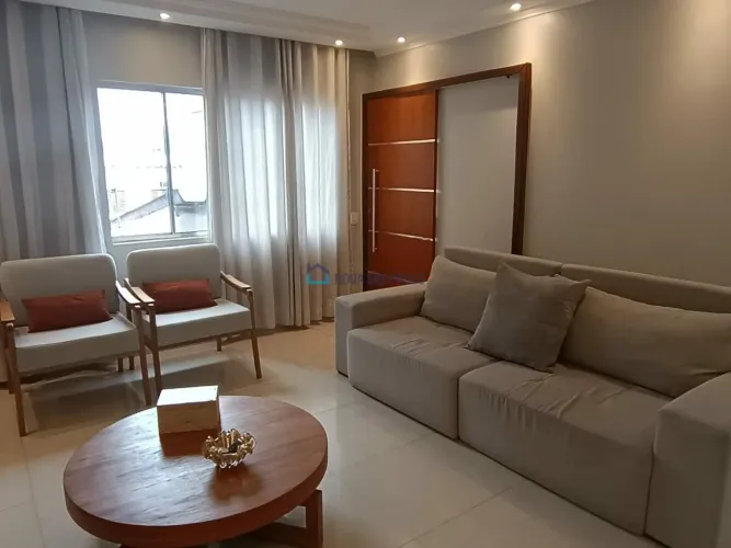 Casa a venda na Vila Guarani com 4 quartos