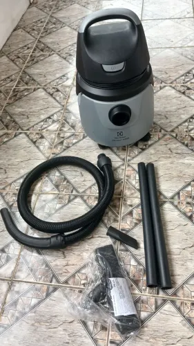 Vendo aspirador de pó e agua