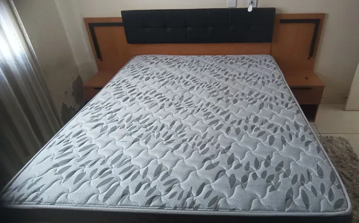 Cama de Casal box e colchão