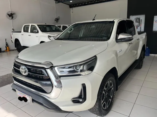Toyota Hilux CD SRX 4X4 2.8 TDI 16V Diesel Aut. 2021