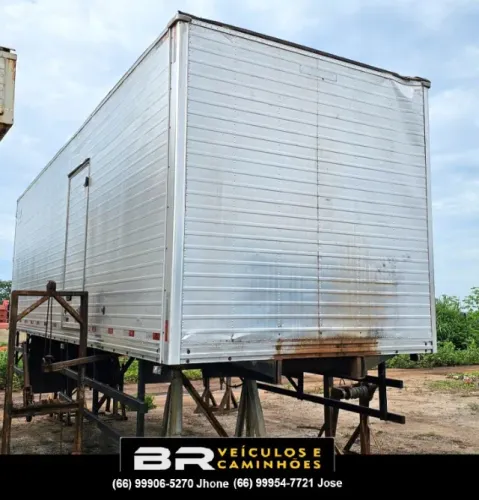 Baú p/ truck 9.00 mt 