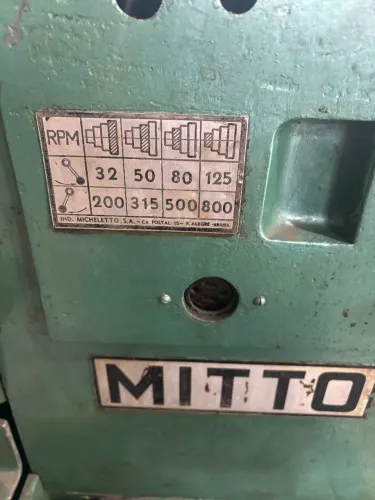 VENDO TORNO