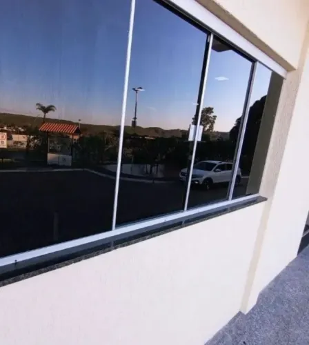 pelicula escura pra vidro de casa e apartamento