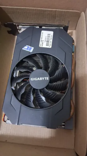 placa de vídeo Gigabyte NVIDIA GeForce GTX 970 4GB GDDR5 (versão compacta / ITX Mini, mode
