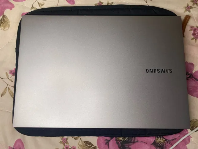 Vendo notebook ebook e30 em ótimo estado de conservação