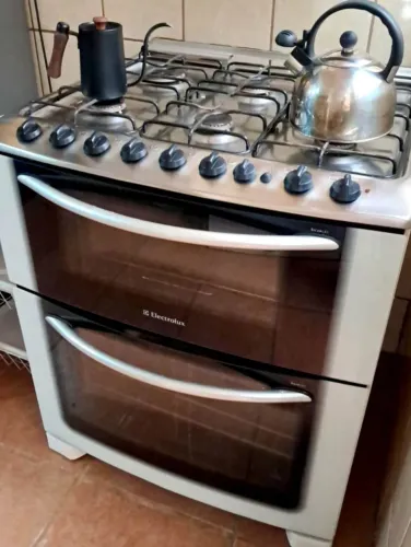 Vendo Fogão Usado