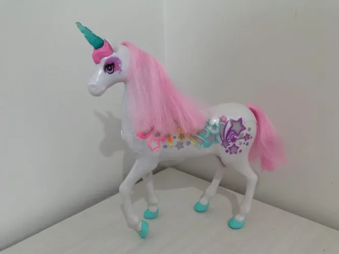 Brinquedo Unicórnio Barbie Dreamtopia