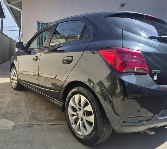 Chevrolet Onix Hatch LT 1.4 8V Flex Aut. 4P 2018