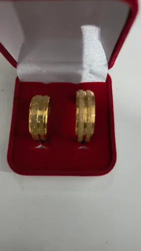 Aliança banhada a ouro 18k