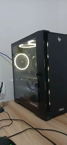 Gabinete Premium HX550M Pichau