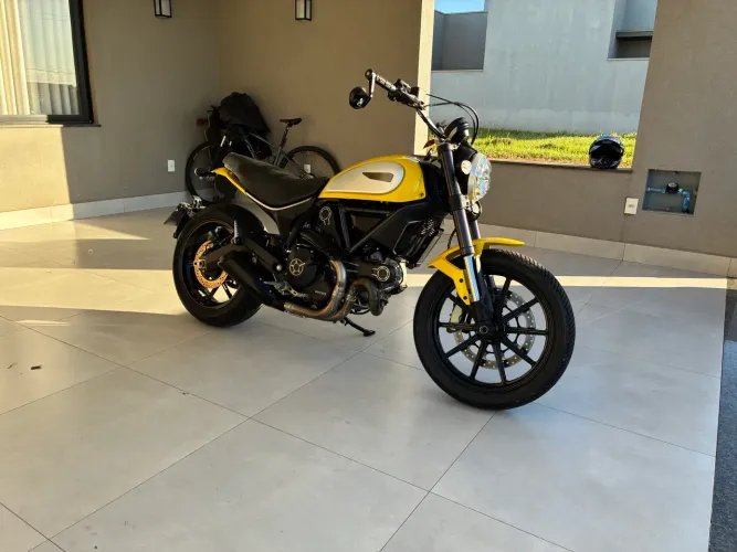 Ducati Scrambler Icon 