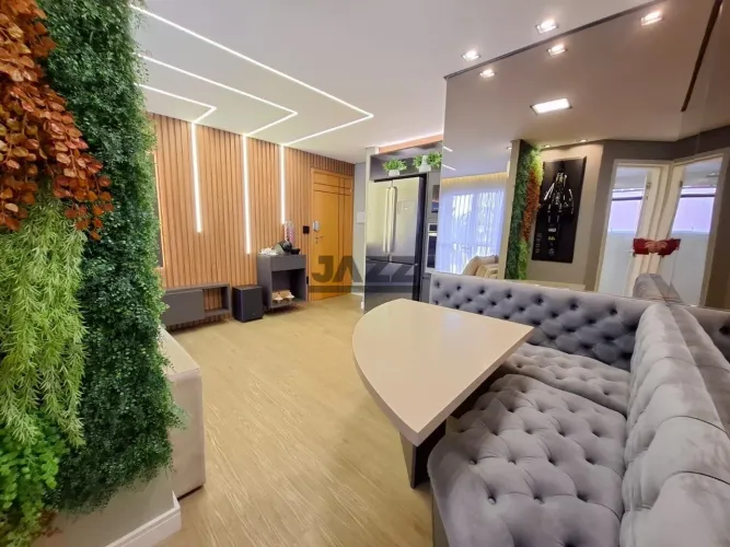 Apartamento Mobiliado, reformado e decorado à venda 2 dormitórios