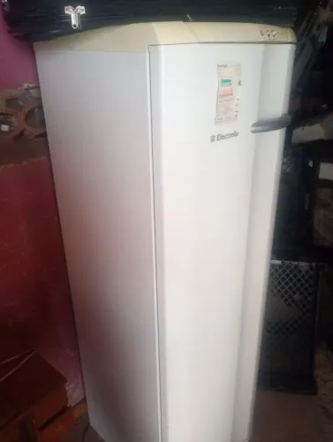 Freezer Eletrolux 5 Gavetas LIGA MAS NAO GELA vendo no estado