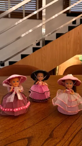 3 Bonecas Cupcake Surpresa Estrela (Originais Anos 2000 )