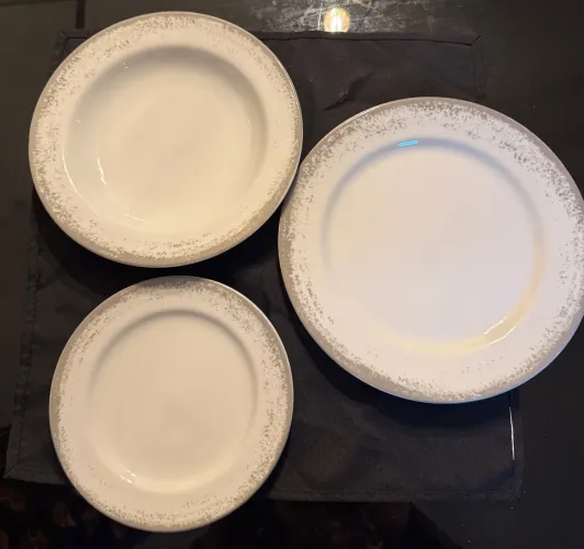 Conjunto de pratos