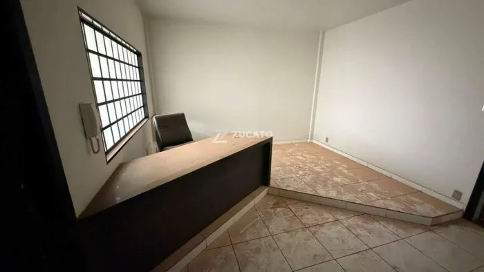 Sala Comercial para Alugar no Centro de Uberaba - 66,40 m²
