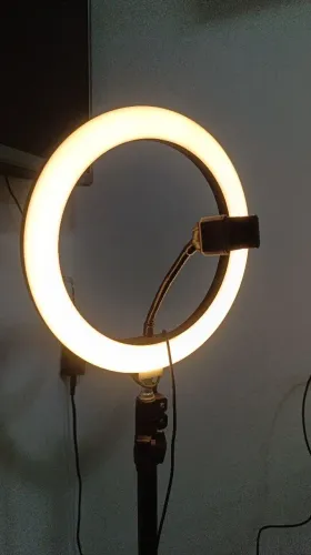Ring light com tripé - 3 temperaturas - Ótimo estado