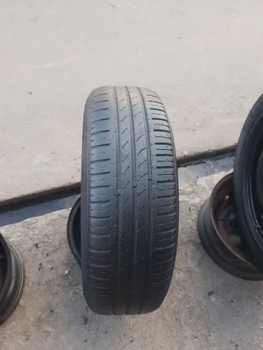 Pneu aro 13 175-70 em ótimo estado promoção
