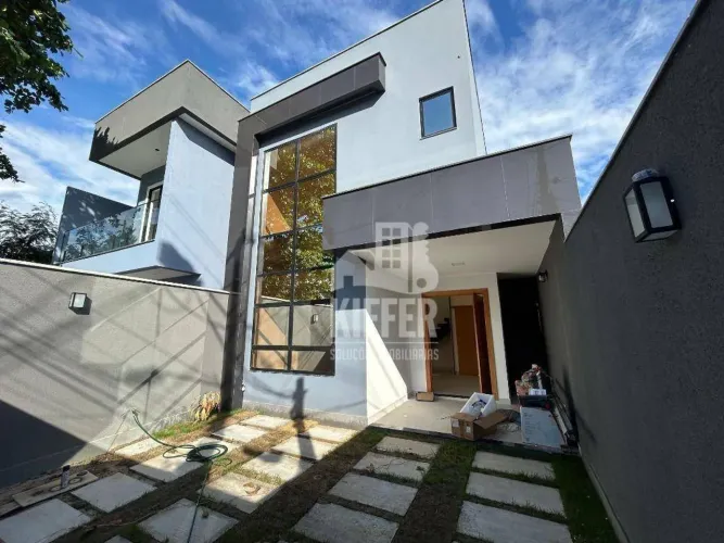 Casa com 4 dormitórios sendo 4 suites à venda, 180 m² por R$ 1.400.000 - Piratininga - Nit