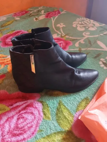 Vendo esta bota