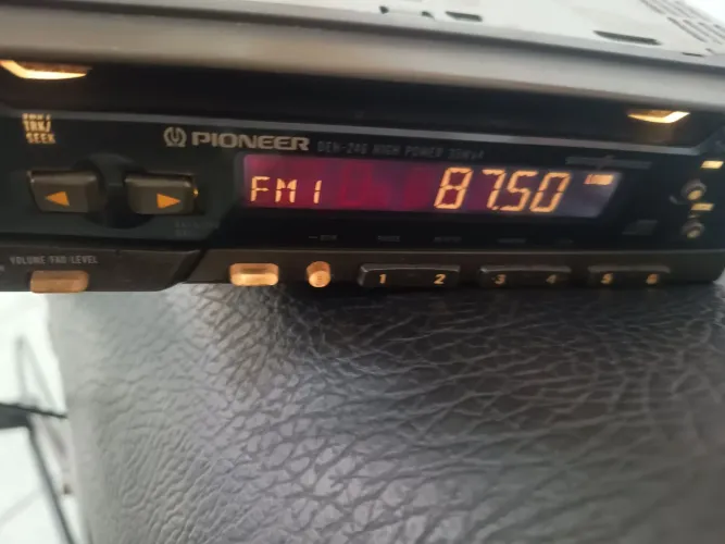 Rádio Pioneer Antigo 