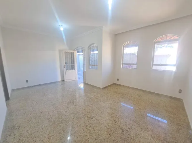 Casa para alugar no Cardoso