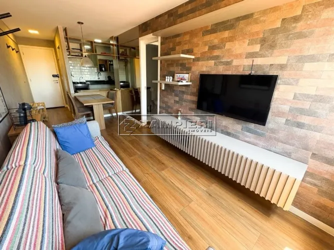 Quarto e sala PORTEIRA FECHADA no Vila do Conde disponível para venda