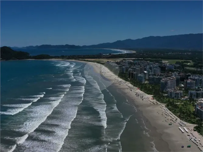 Terreno à venda em Riviera - SP