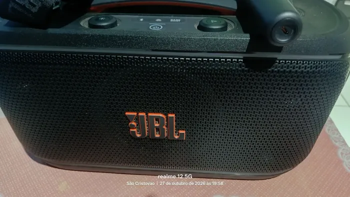 Caixa de som JBL partybox