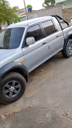 Caminhonete L200 Vendo , financio, troco em corola ou ronda Civic