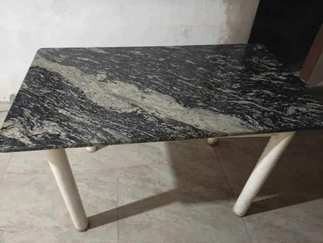 vende se mesas