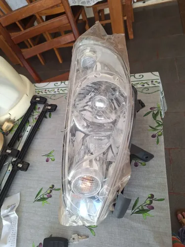 Farol esquerdo Jac J3 