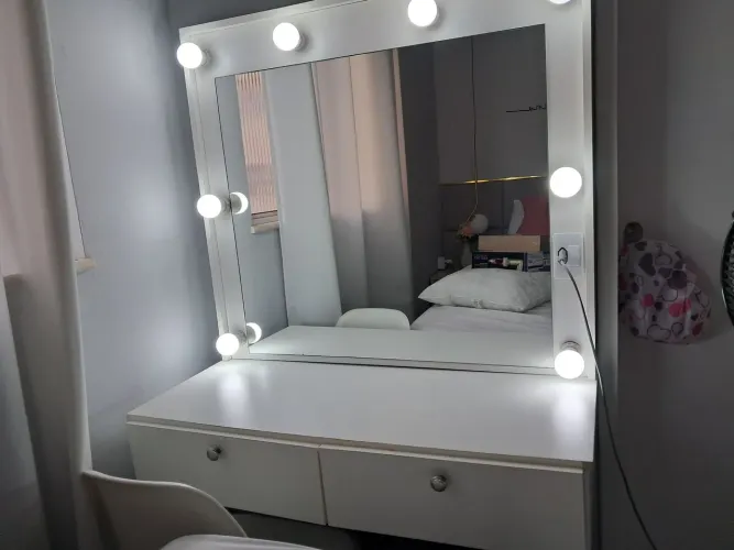 VENDO CAMARIM/PENTEADEIRA