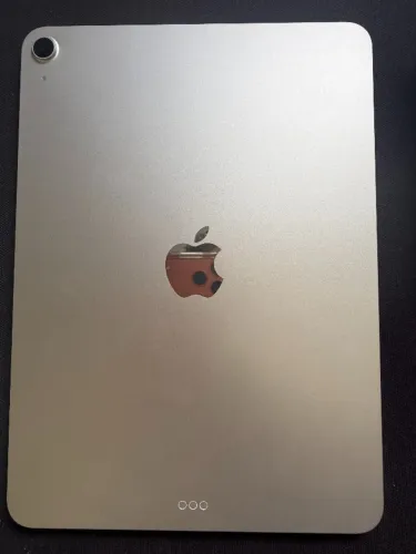 iPad Air 11" M3 128GB Wi-Fi Estelar - Bateria 100% (28 ciclos) - Garantia Apple